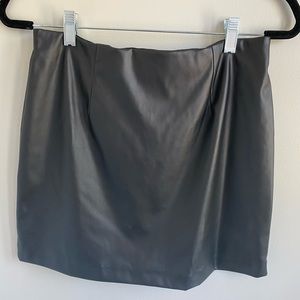 Faux leather mini skirt